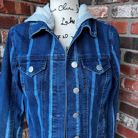 BACCINI FITTED CLASSIC HOODED DENIM JEAN JACKET  SIZE S - Picture 3 of 9